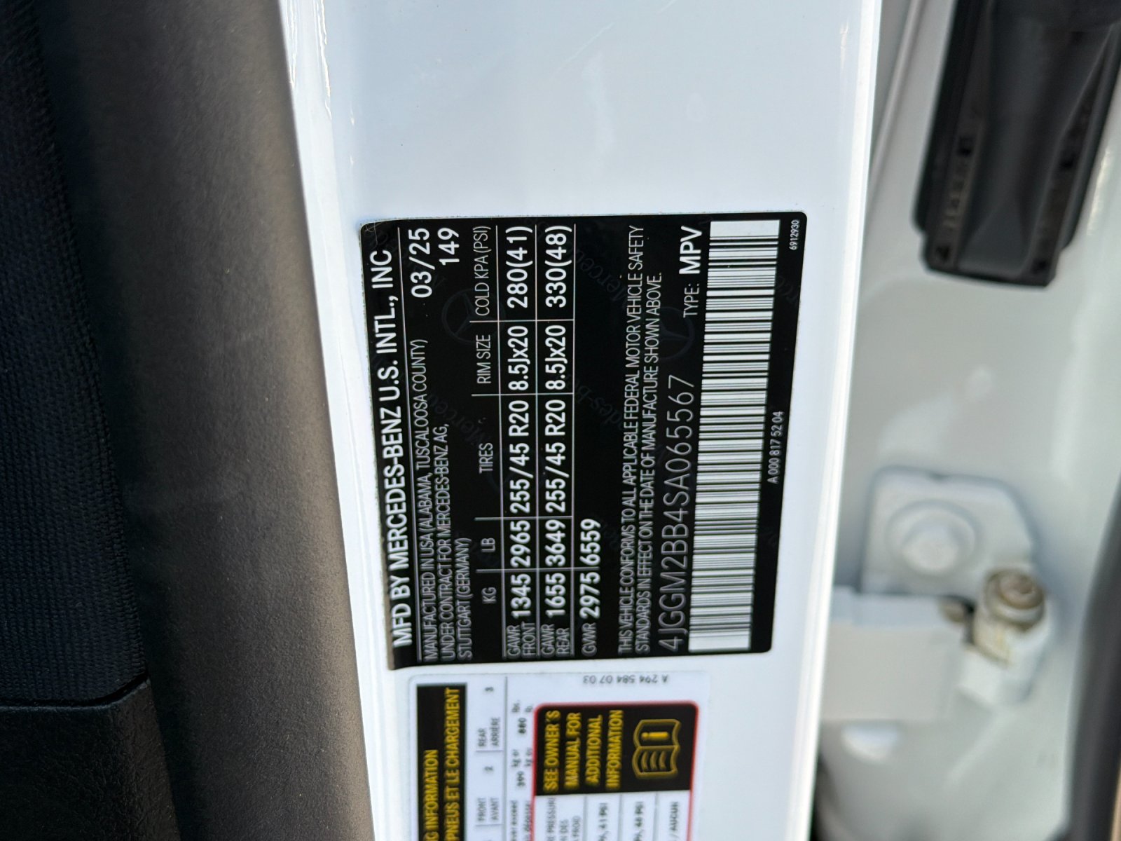 Certified Used 2025 Polar White Mercedes-Benz 350+ SUV 4D Sport Utility image 37
