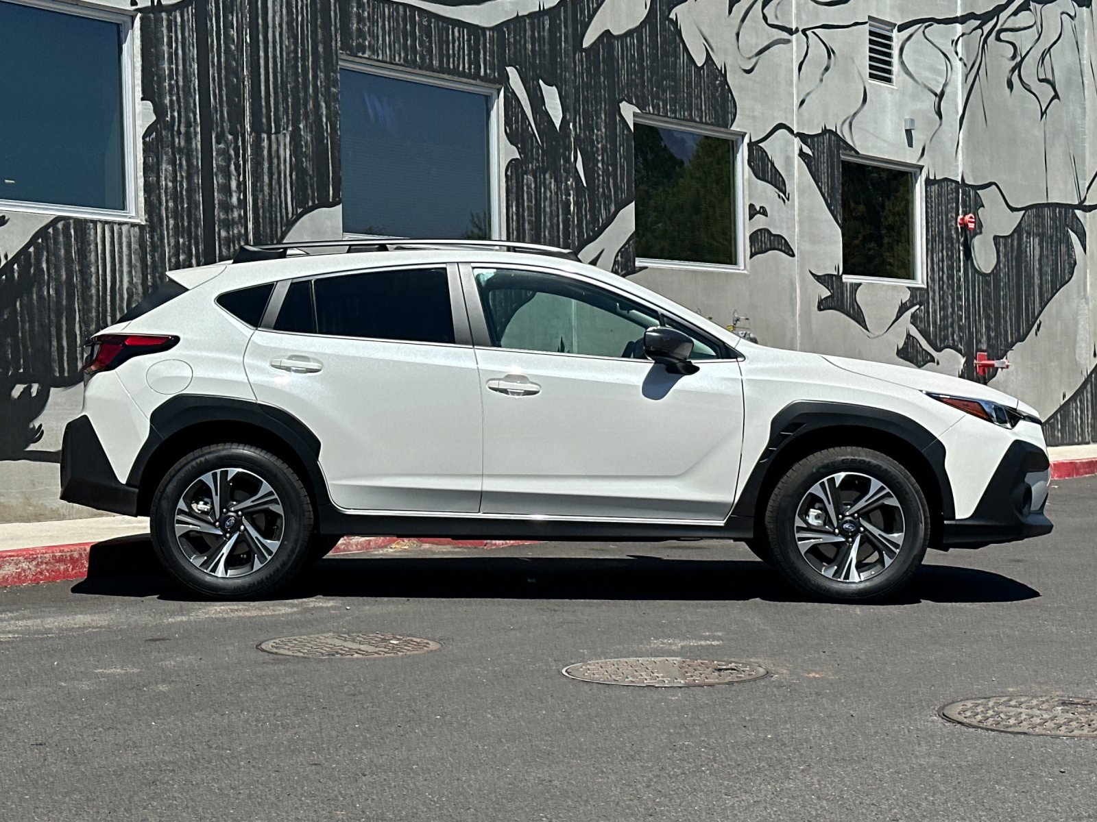 New 2026 CRYSTAL WHITE PEARL Subaru Premium image 7