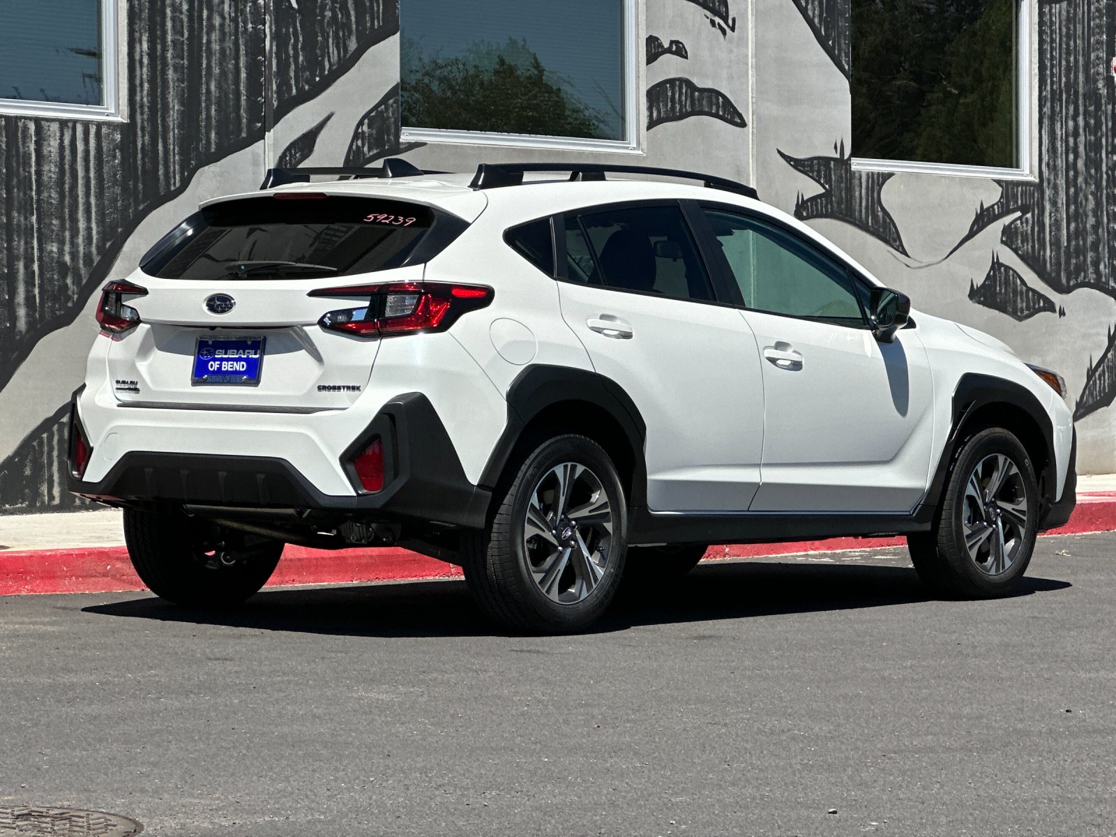 New 2026 CRYSTAL WHITE PEARL Subaru Premium image 6