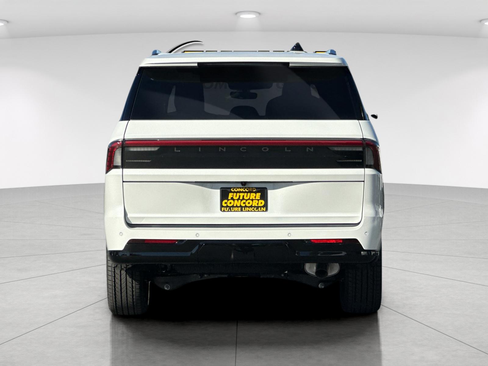 New 2027 Pristine White Metallic Tri-Coat Lincoln Black Label L image 4
