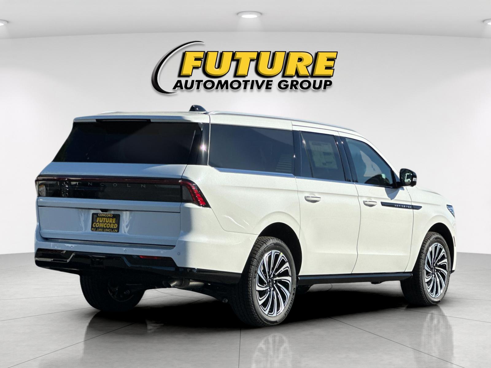 New 2027 Pristine White Metallic Tri-Coat Lincoln Black Label L image 3