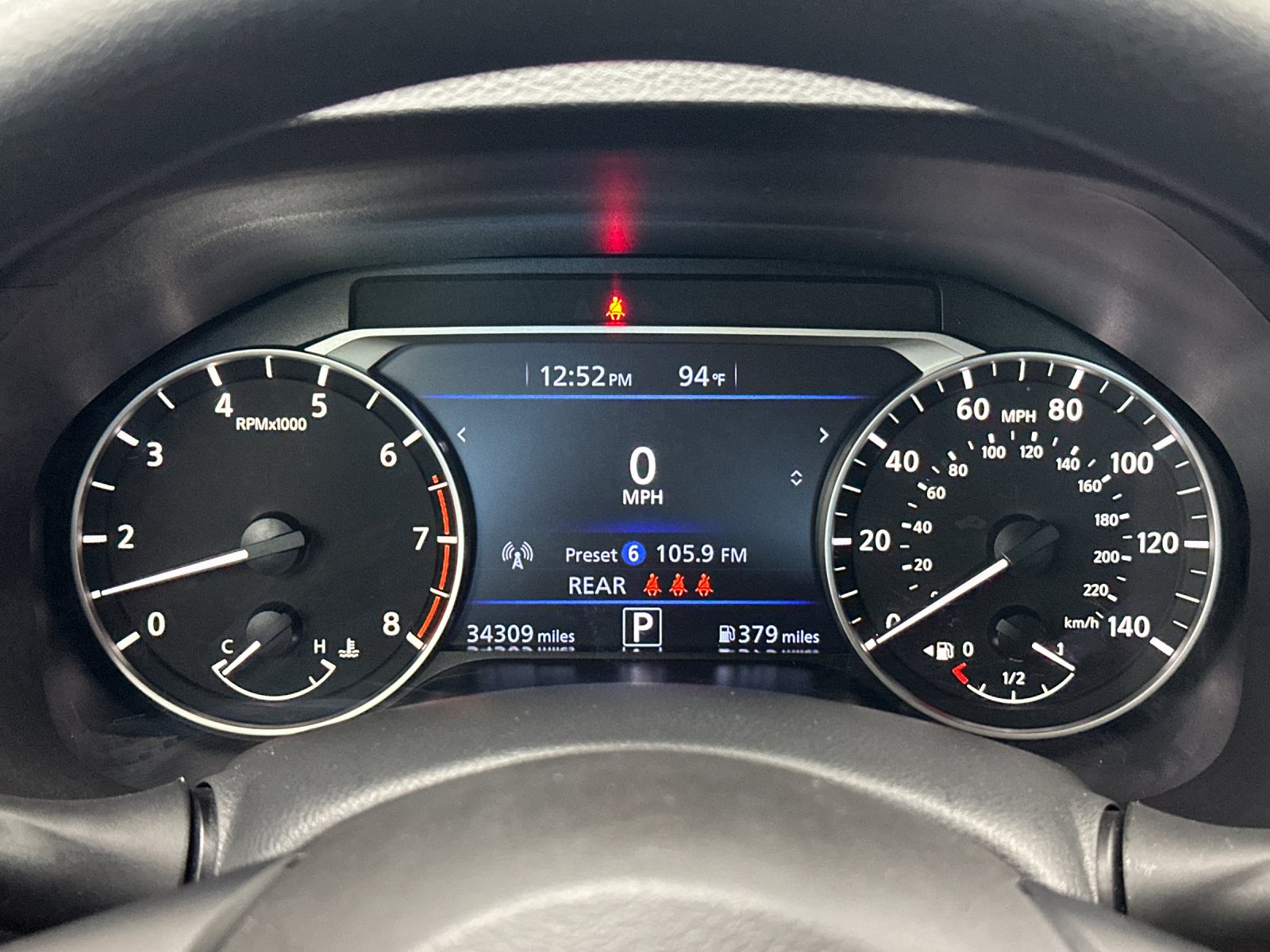 Used 2025 White Nissan 2.5 SV image 22
