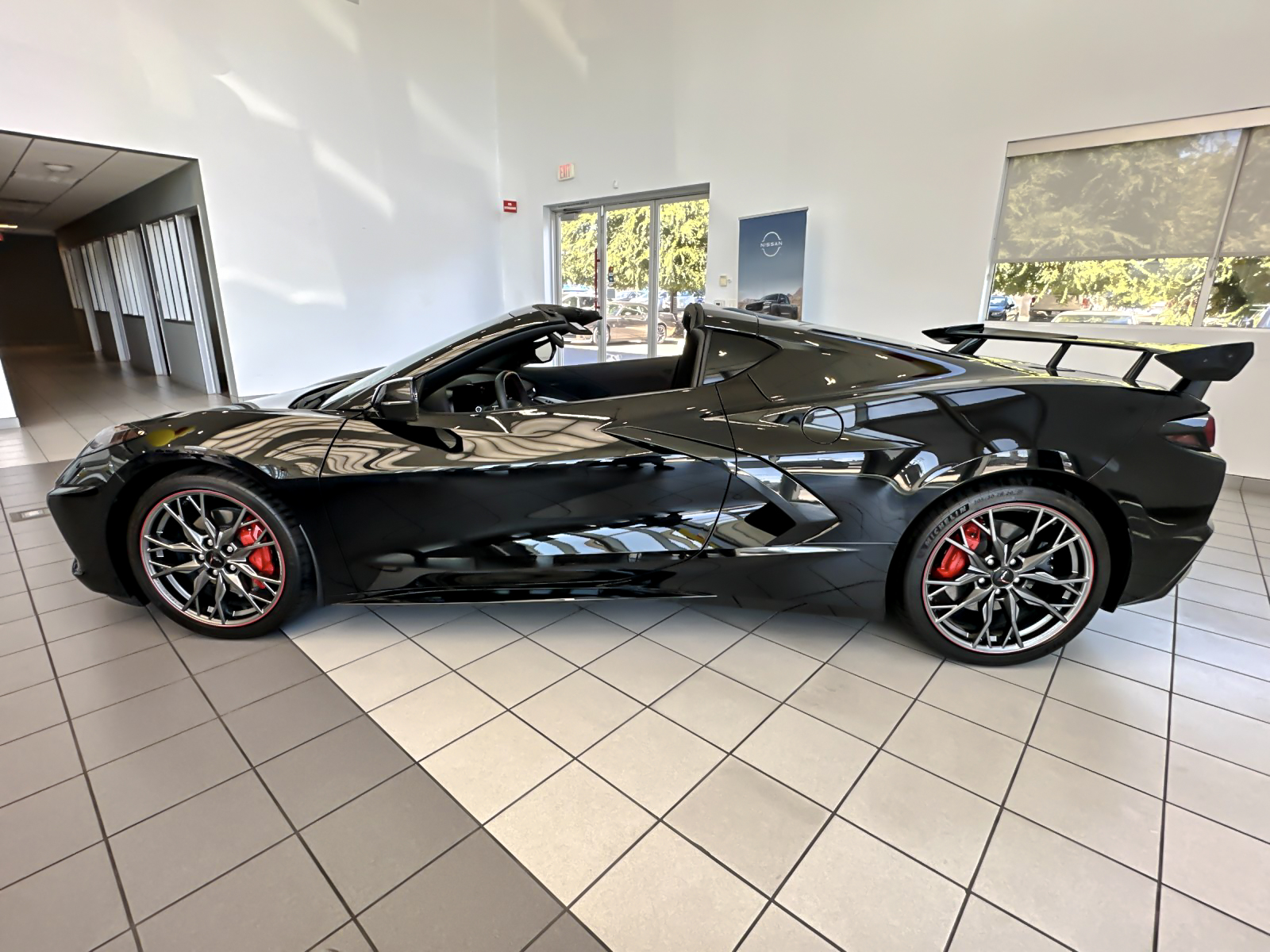 Used 2023  Chevrolet Stingray image 6