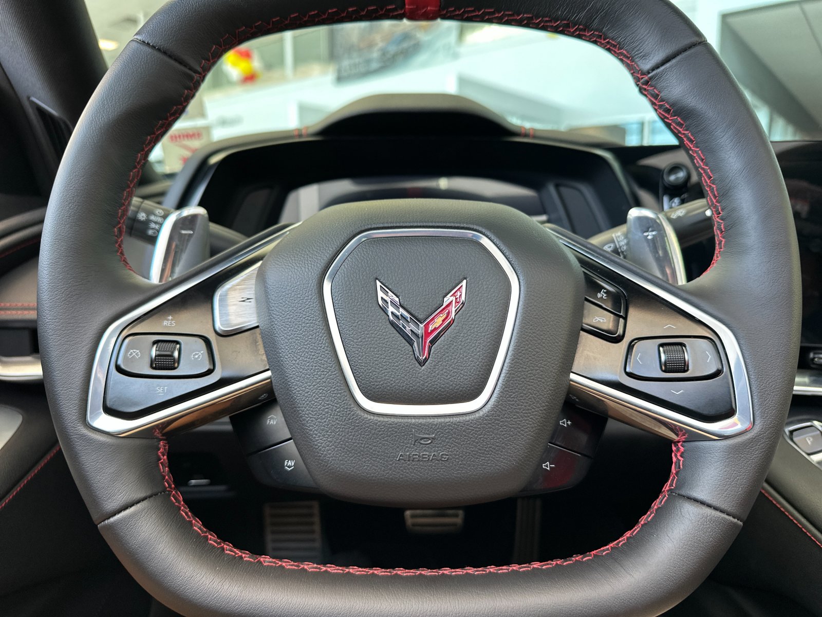 Used 2023  Chevrolet Stingray image 19