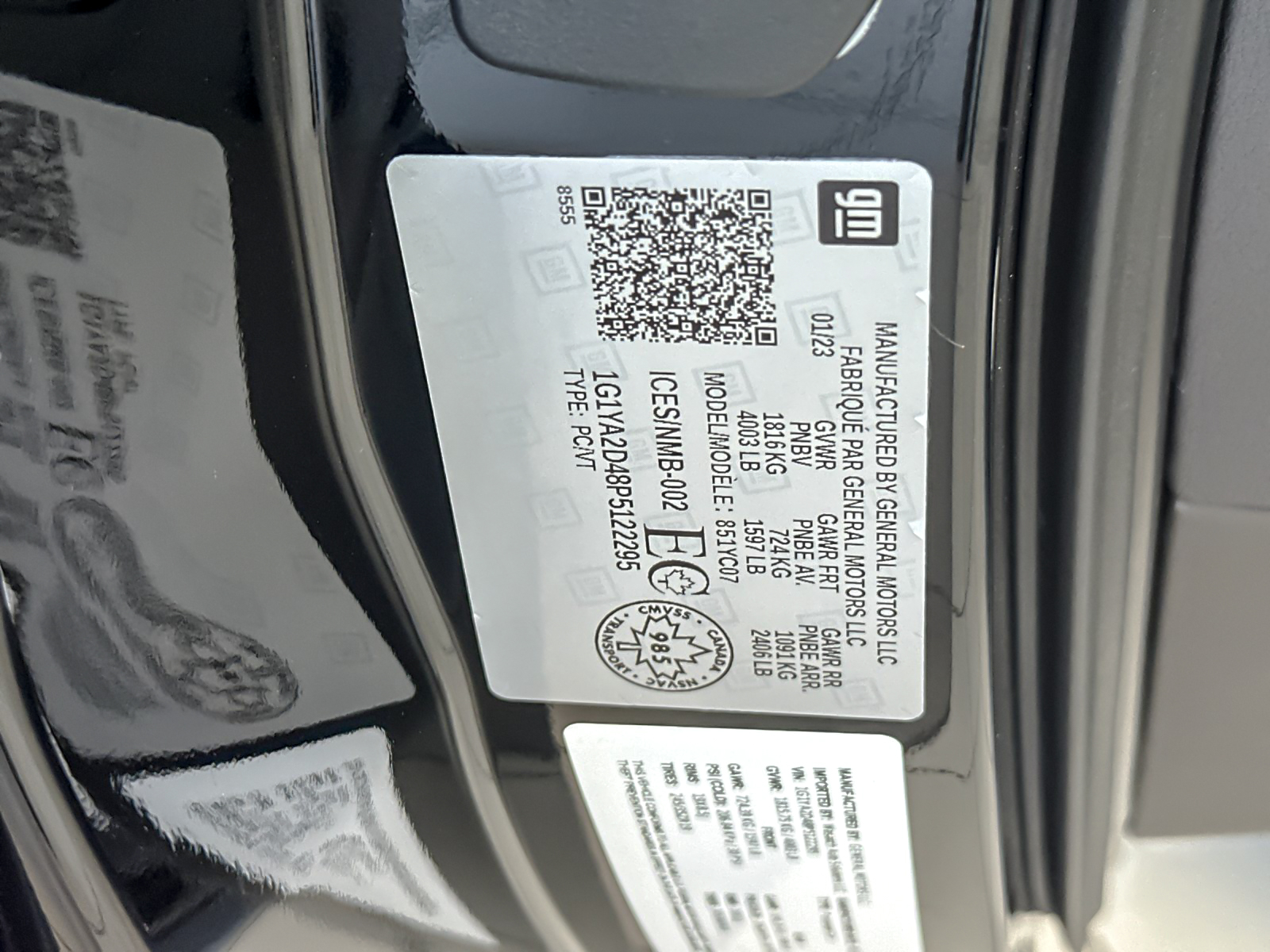 Used 2023  Chevrolet Stingray image 24