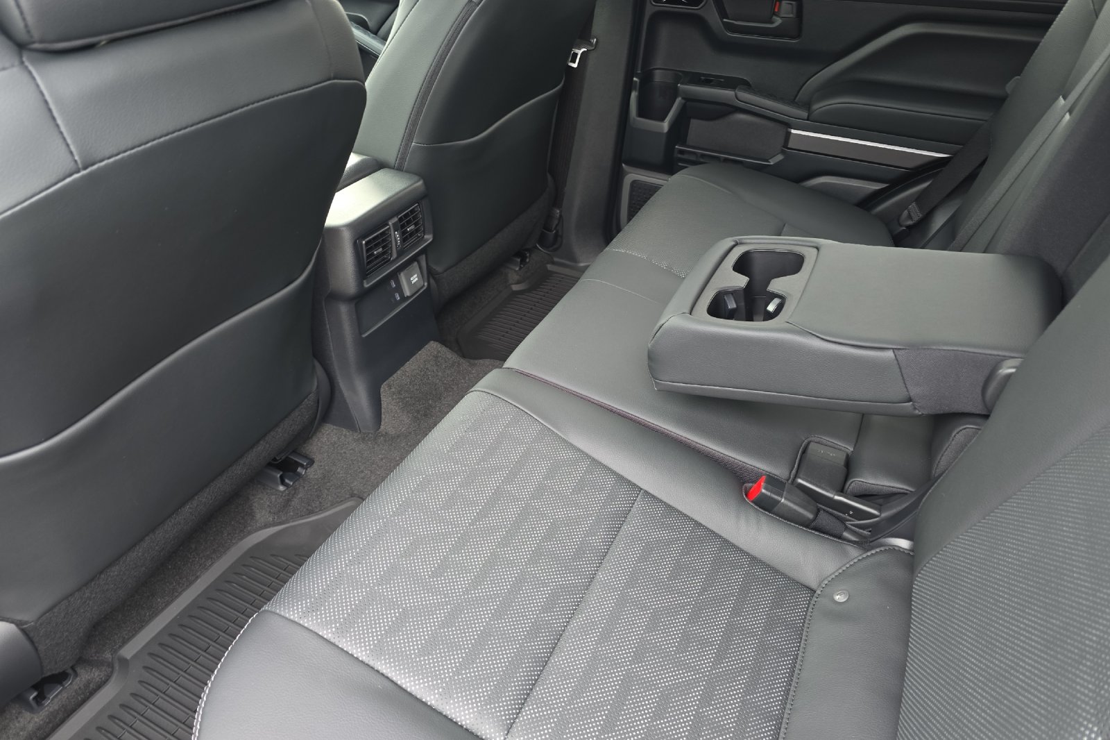 New 2026 Cutting Edge Toyota 4Runner TRD Off-Road Premium image 9