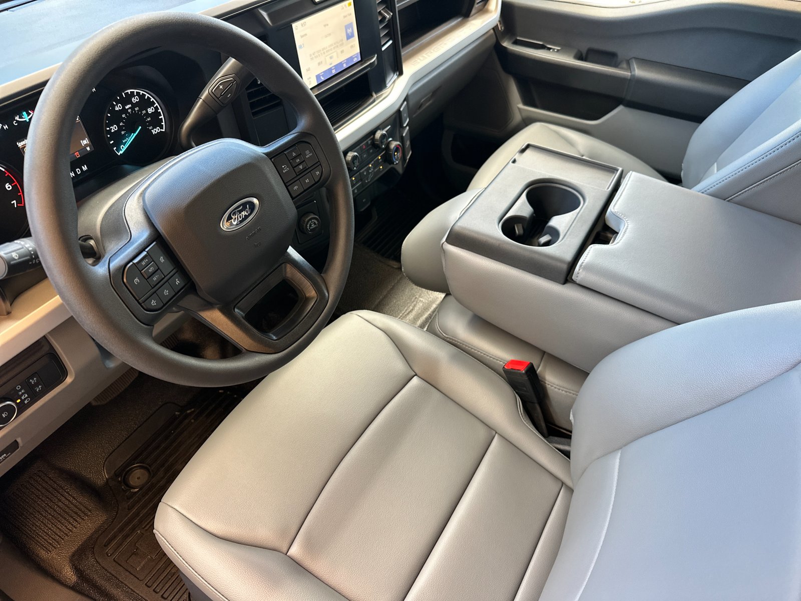 New 2026 Oxford White Ford F-250® XL image 9