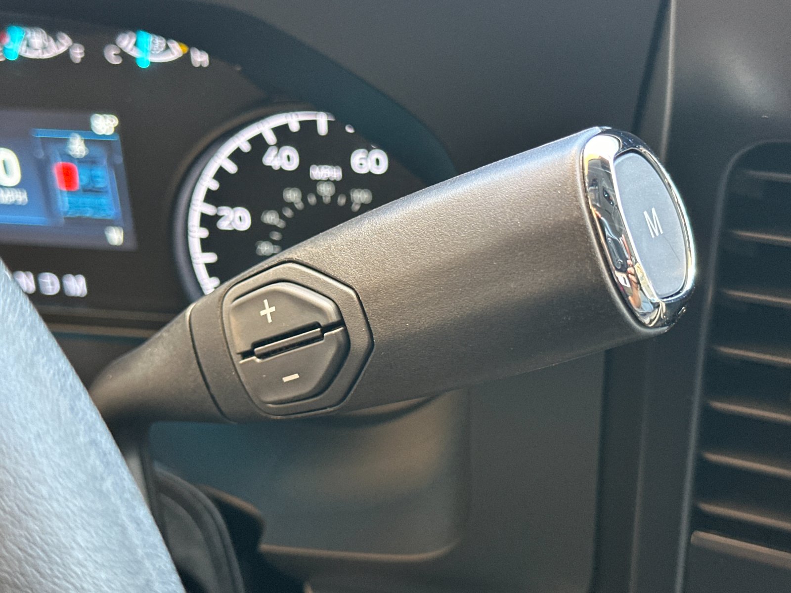 New 2026 Oxford White Ford F-250® XL image 19