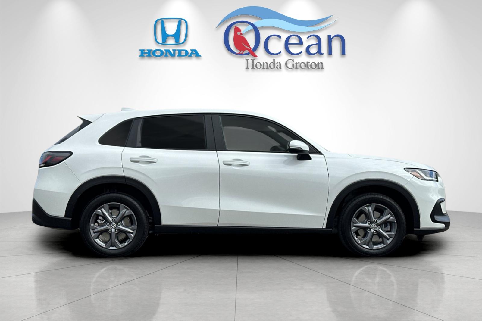 New 2026 Platinum White Pearl Honda AWD LX image 6
