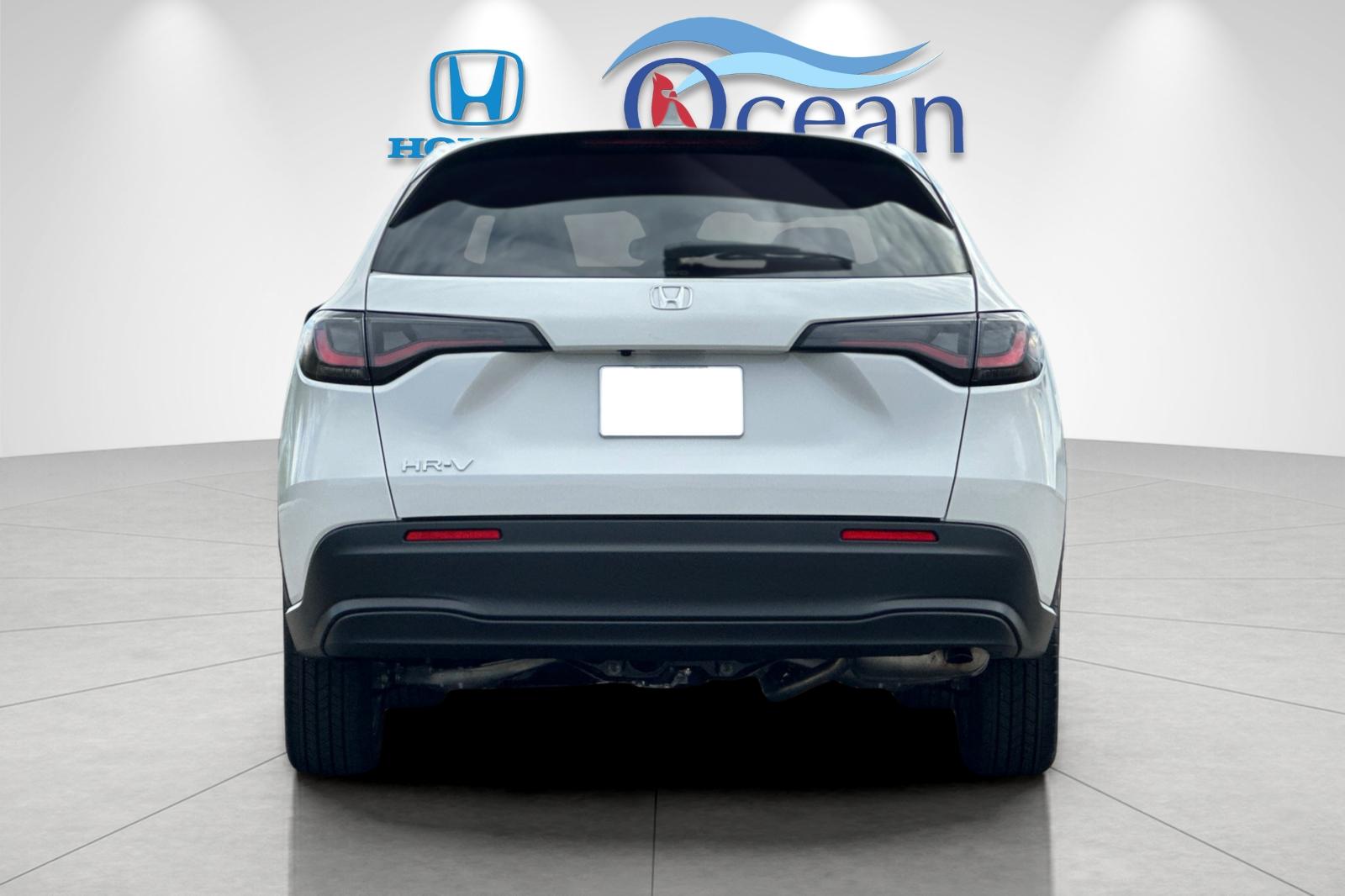 New 2026 Platinum White Pearl Honda AWD LX image 4