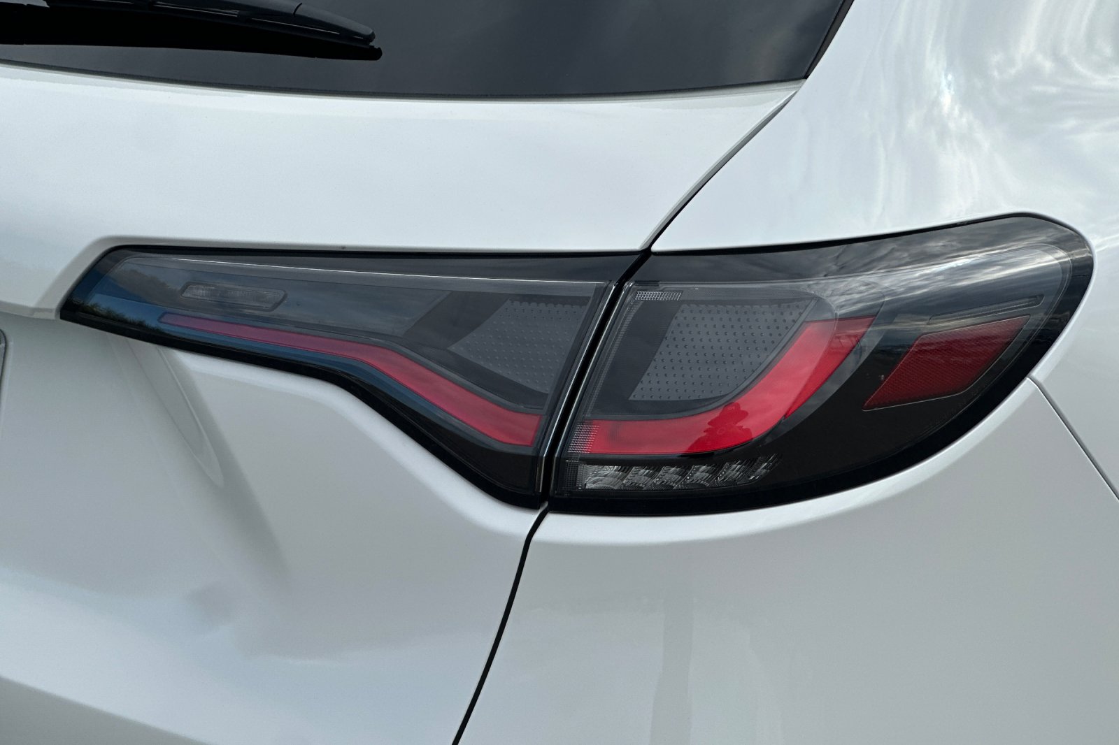 New 2026 Platinum White Pearl Honda AWD LX image 30