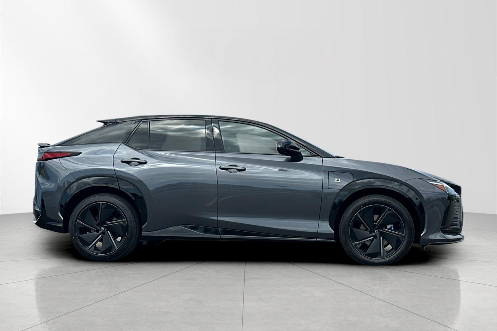New 2026 Cloudburst Gray and Black Onyx Lexus  550e F SPORT AWD image 7
