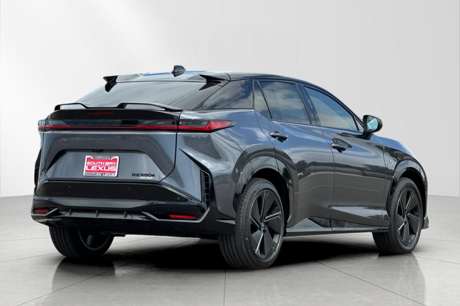 New 2026 Cloudburst Gray and Black Onyx Lexus  550e F SPORT AWD image 6