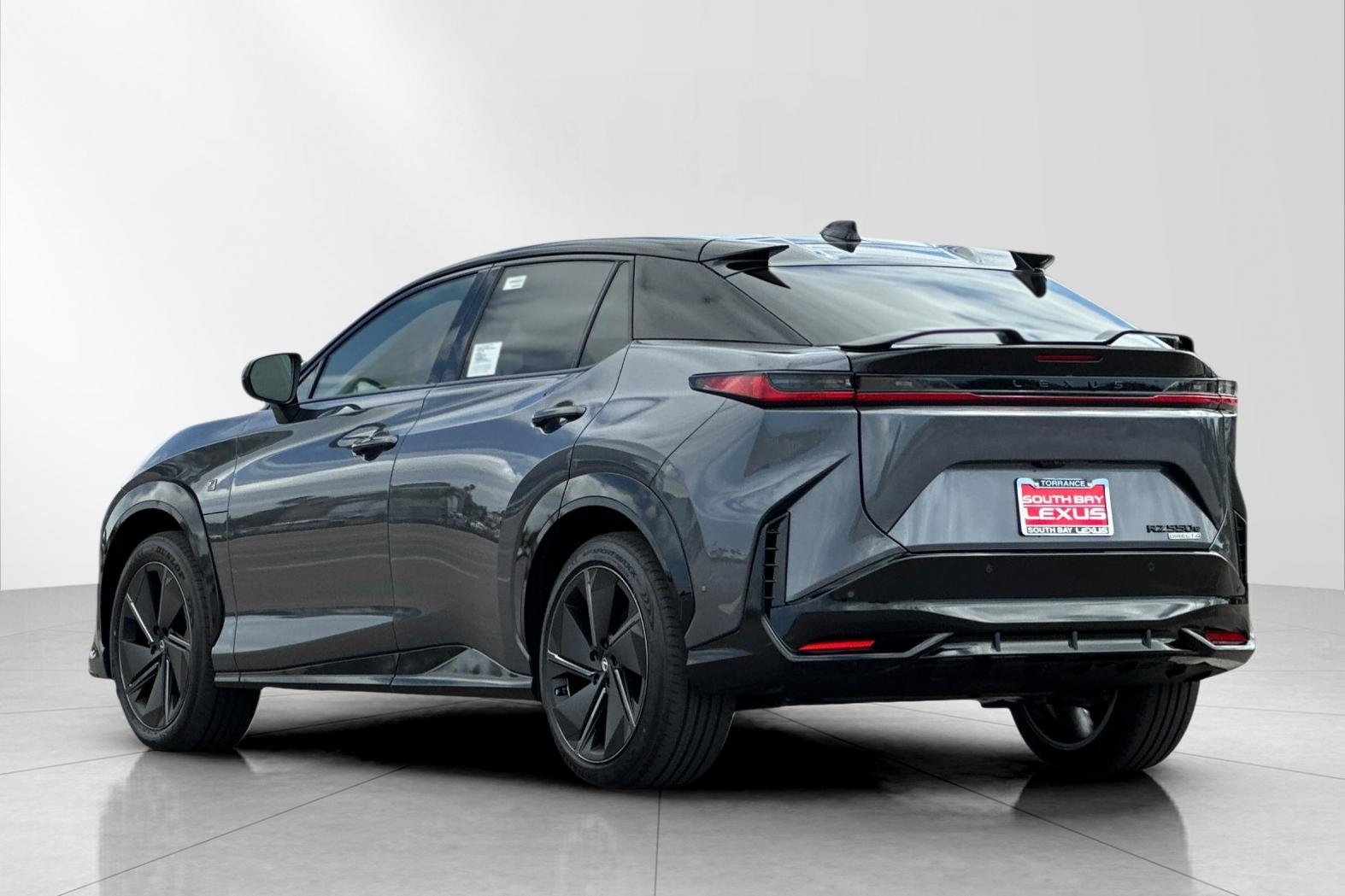 New 2026 Cloudburst Gray and Black Onyx Lexus  550e F SPORT AWD image 4