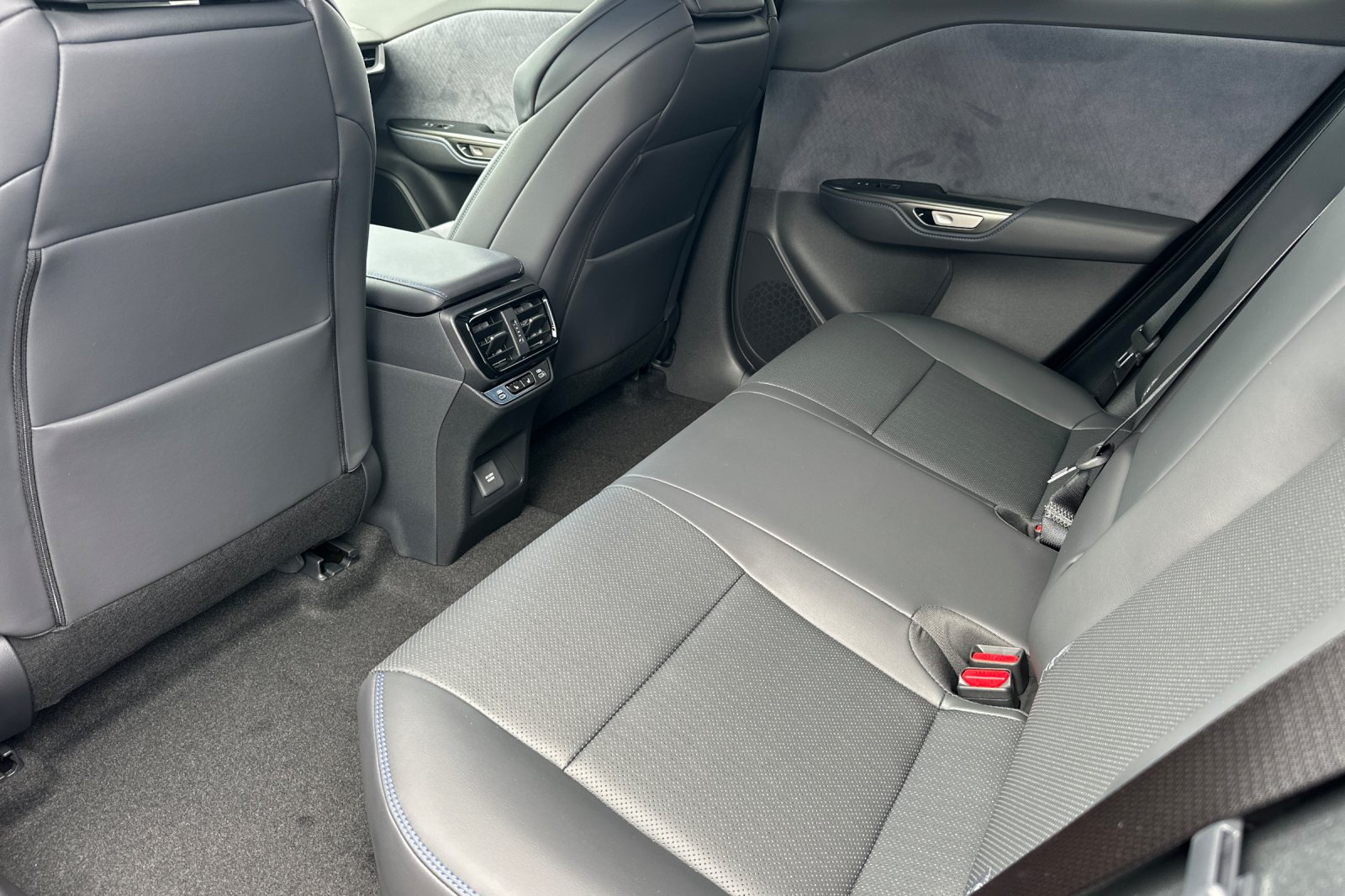 New 2026 Cloudburst Gray and Black Onyx Lexus  550e F SPORT AWD image 12