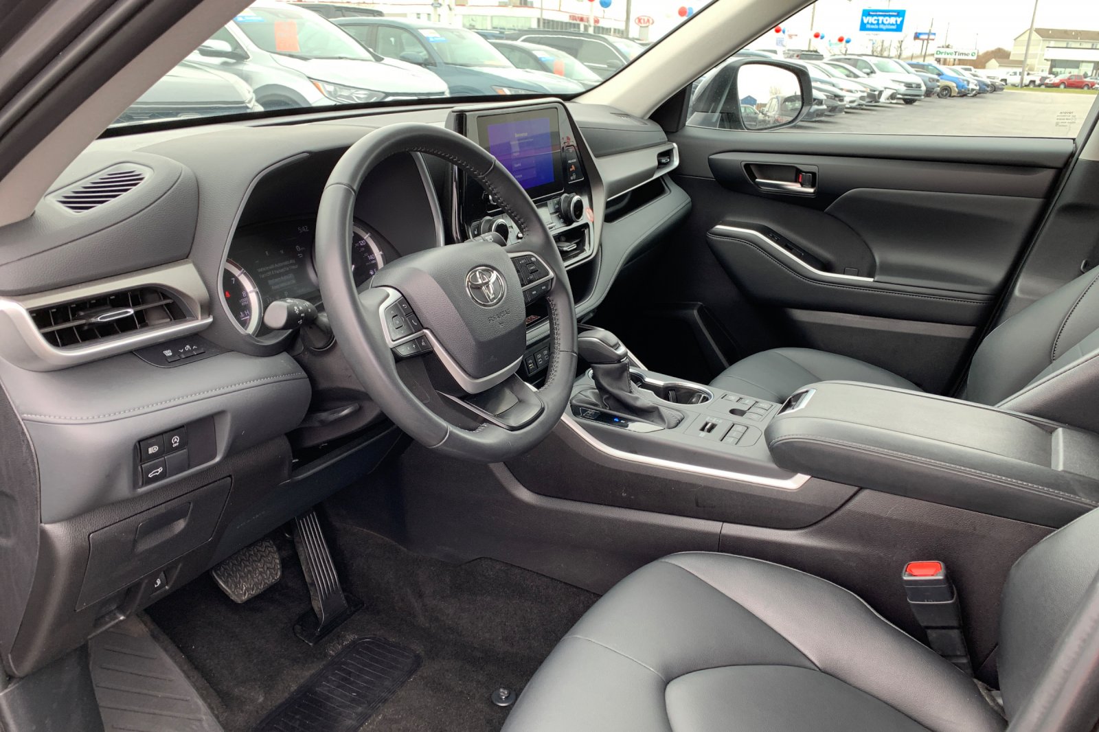 Used 2025 Gray Toyota XLE image 12