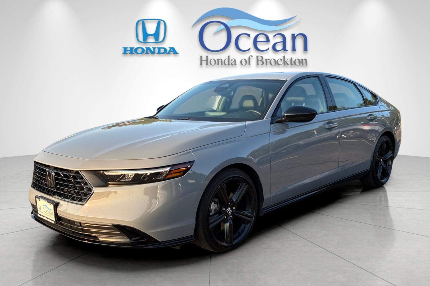 Used 2024 Urban Gray Pearl Honda Sport-L image 6