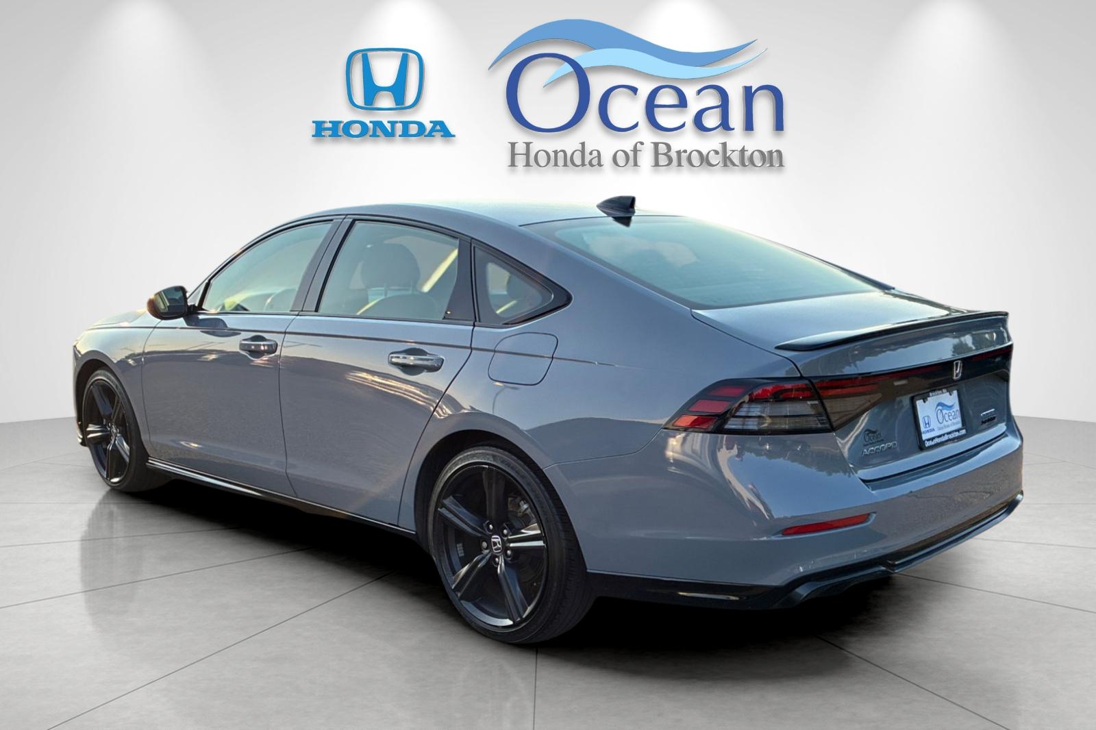 Used 2024 Urban Gray Pearl Honda Sport-L image 4