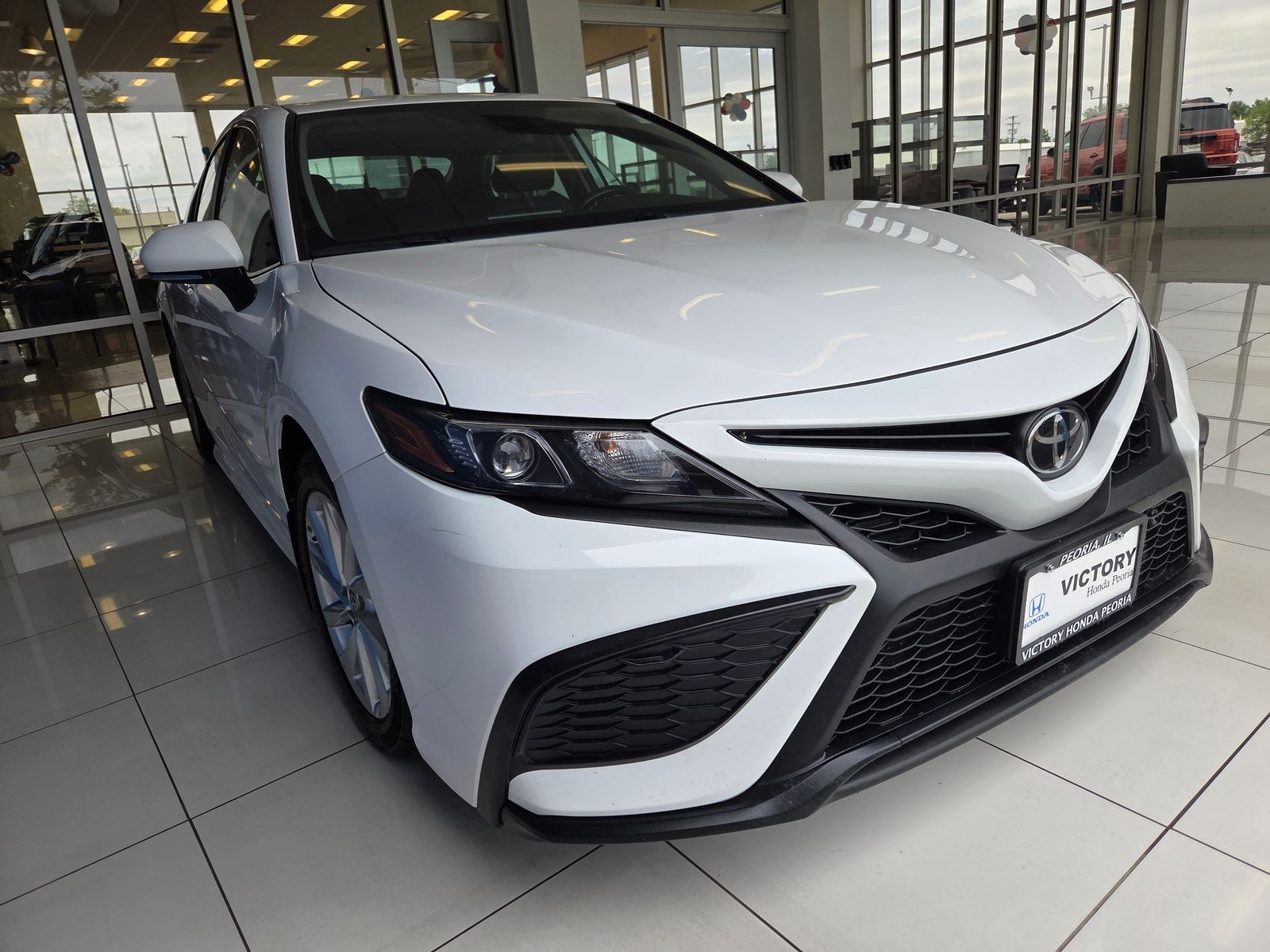 Used 2023 White Toyota SE image 3