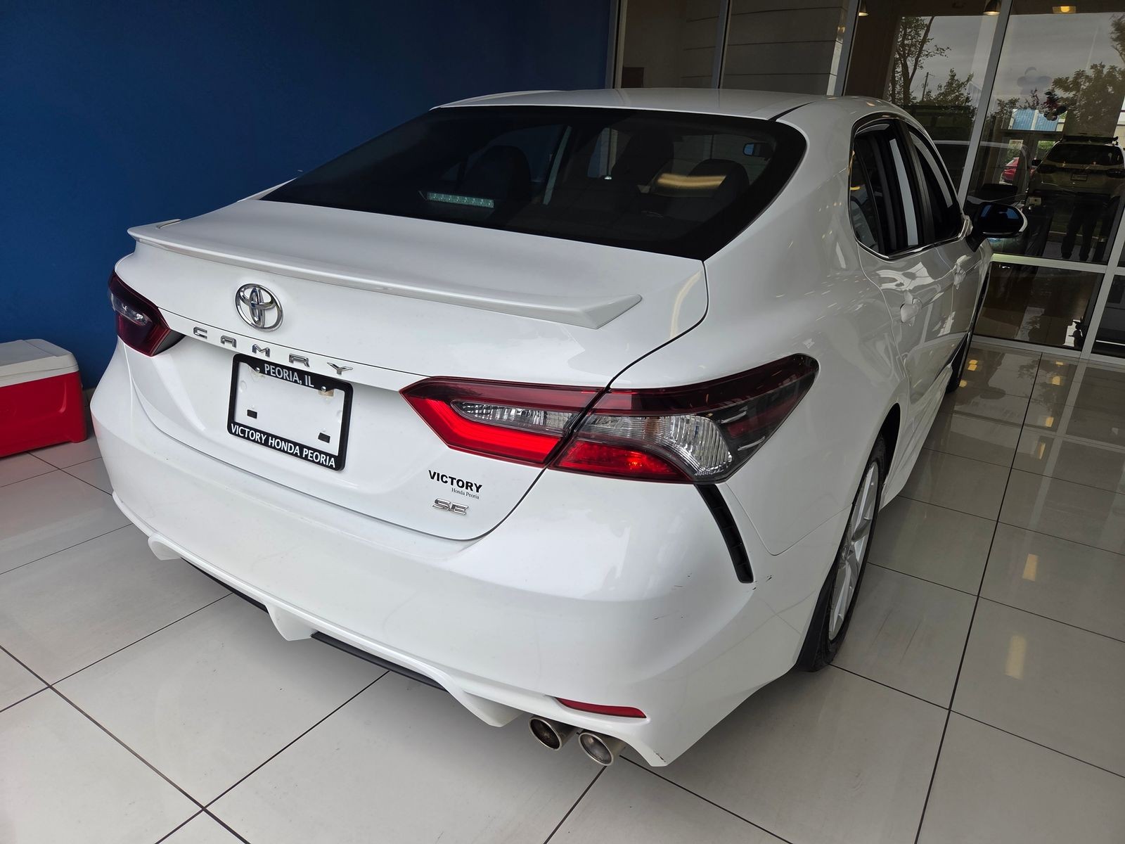 Used 2023 White Toyota SE image 6