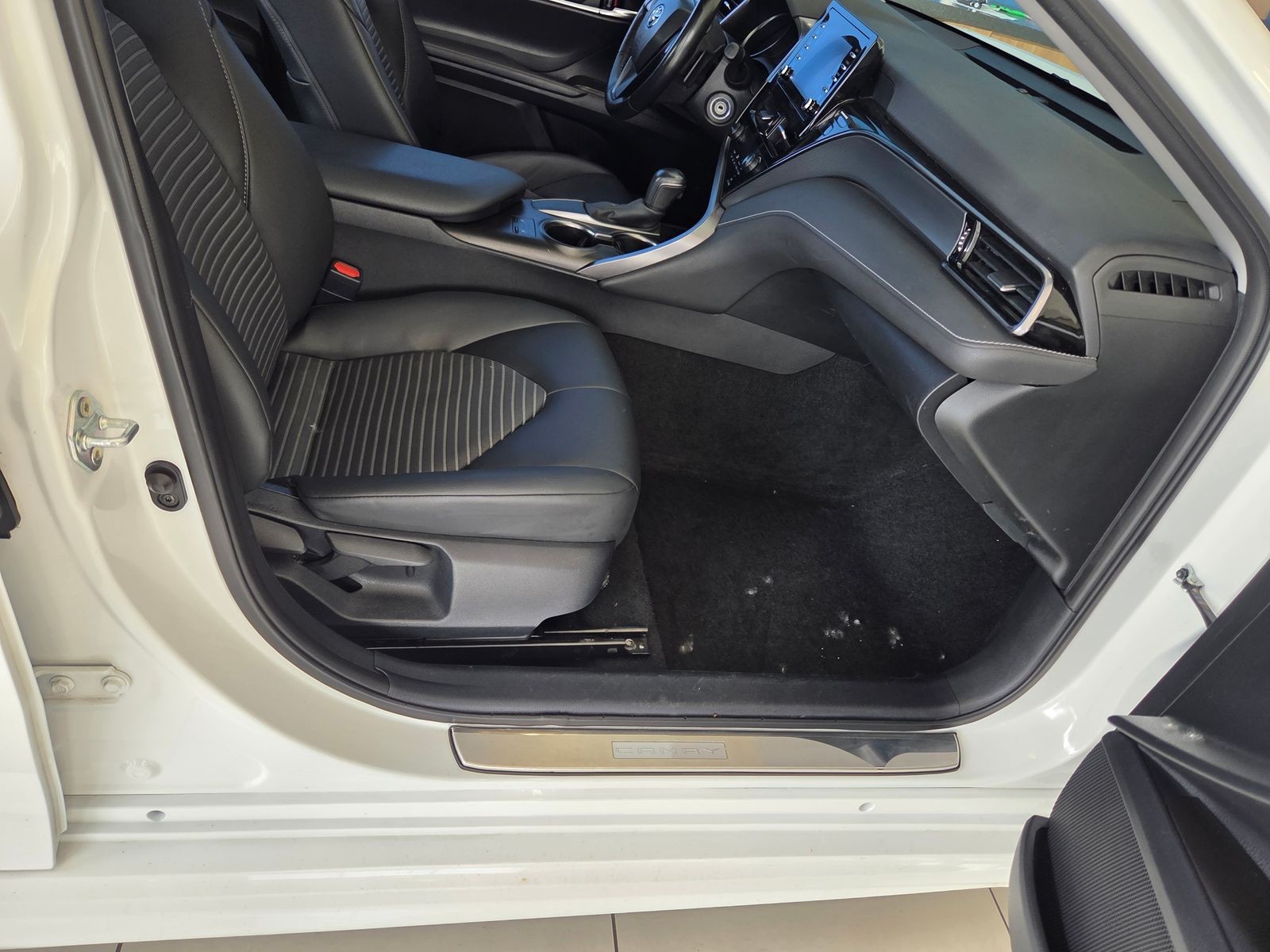 Used 2023 White Toyota SE image 20