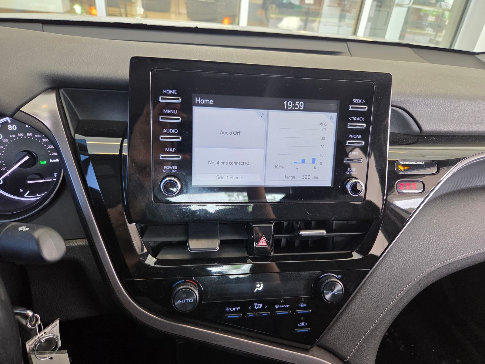 Used 2023 White Toyota SE image 31