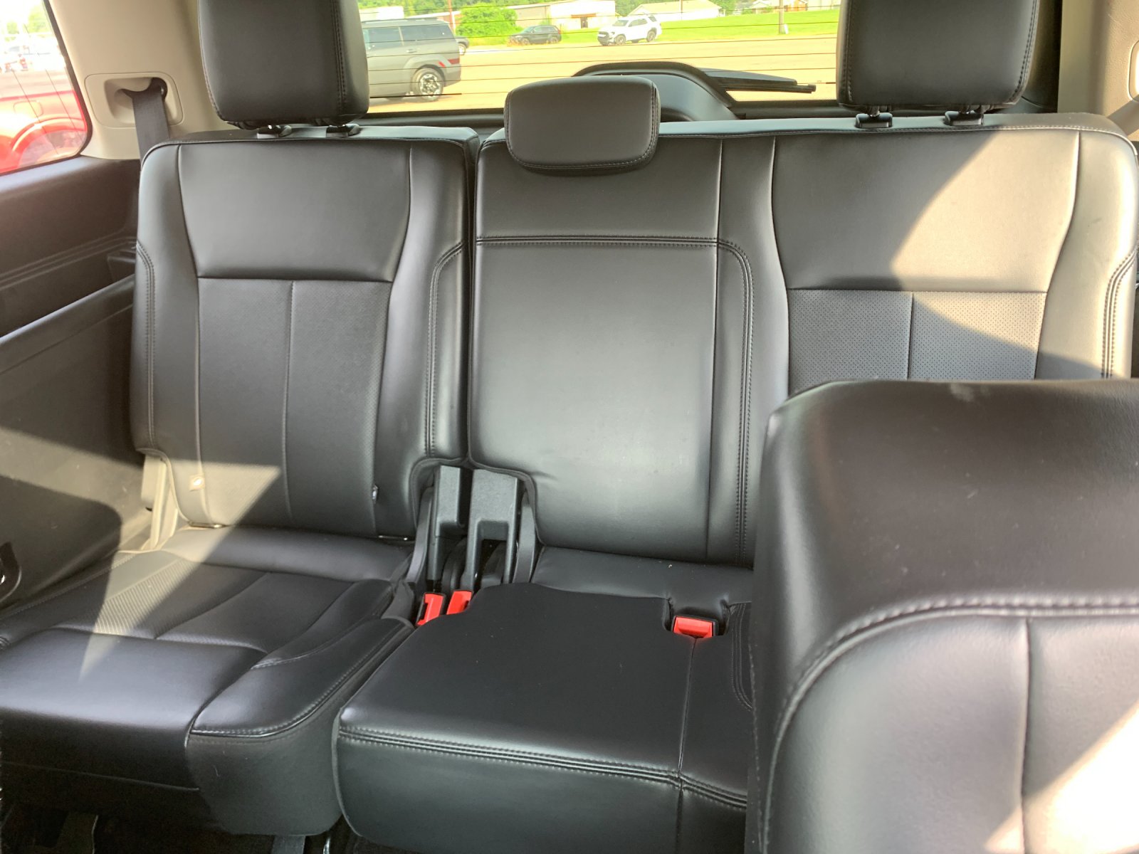 Used 2023 Silver Metallic Ford XLT image 19
