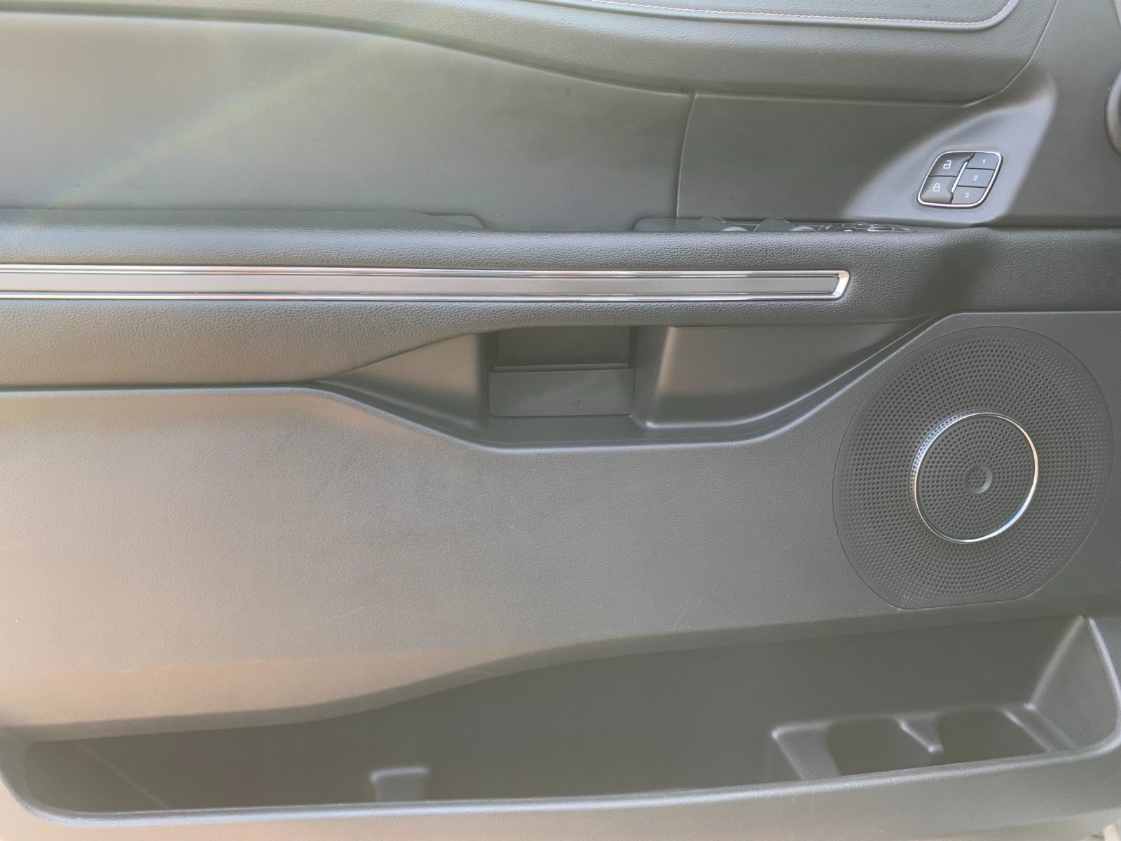 Used 2023 Silver Metallic Ford XLT image 13