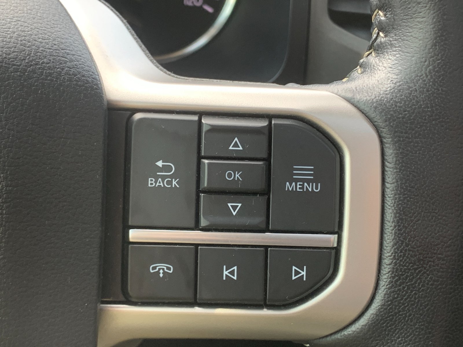 Used 2023 Silver Metallic Ford XLT image 31