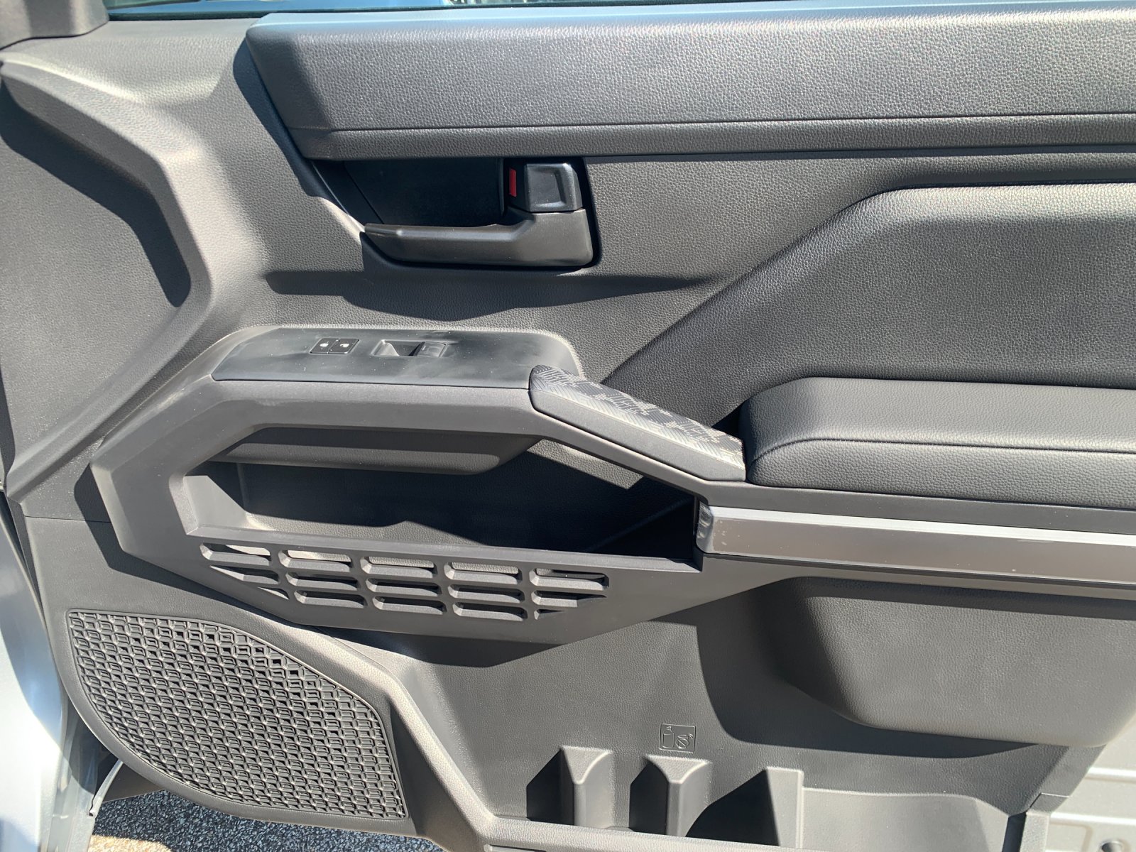 New 2026 Silver Toyota SR5 image 18