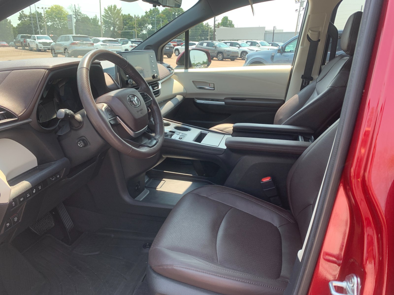 Used 2024 Red Toyota Platinum image 12