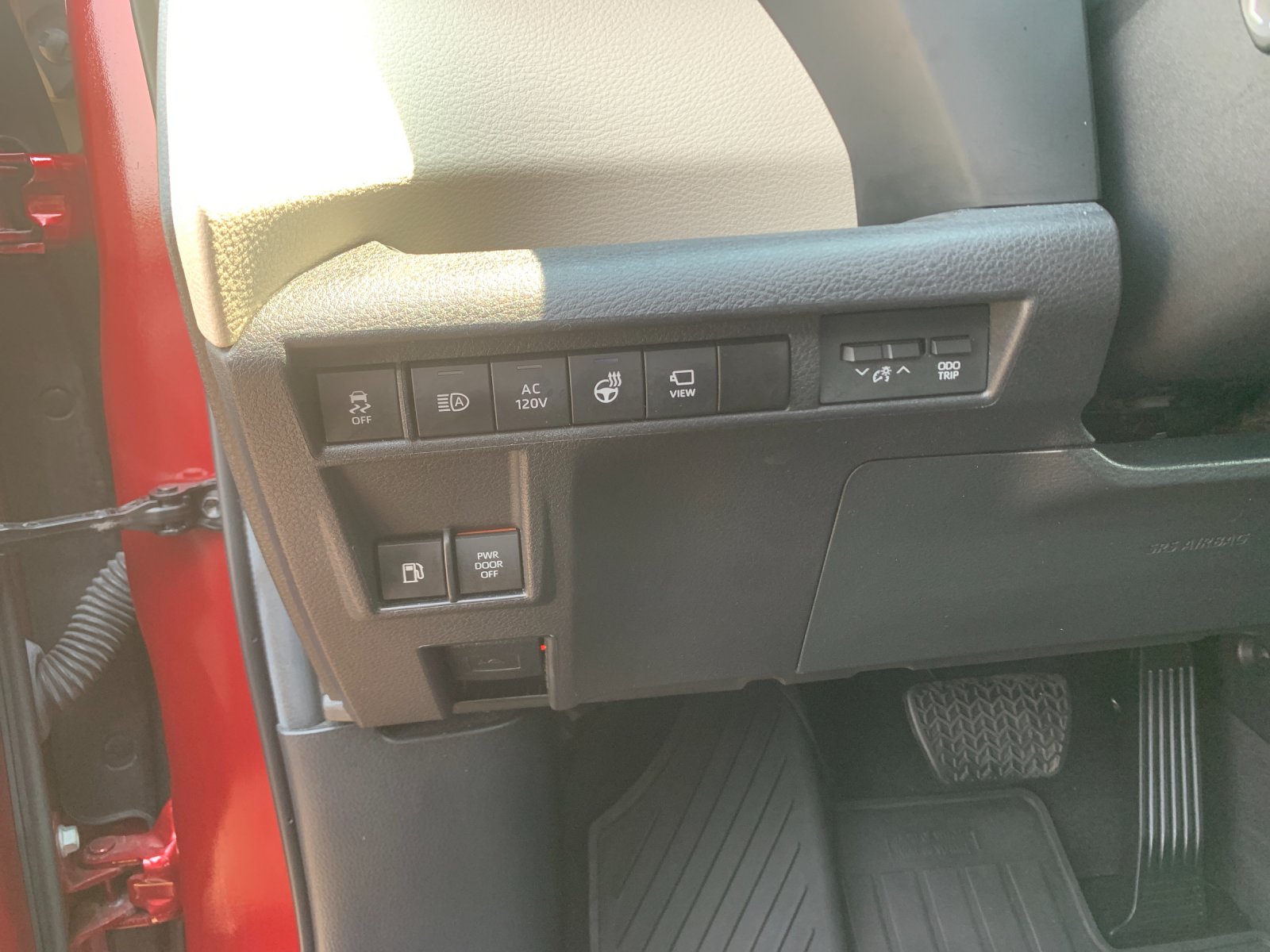 Used 2024 Red Toyota Platinum image 34