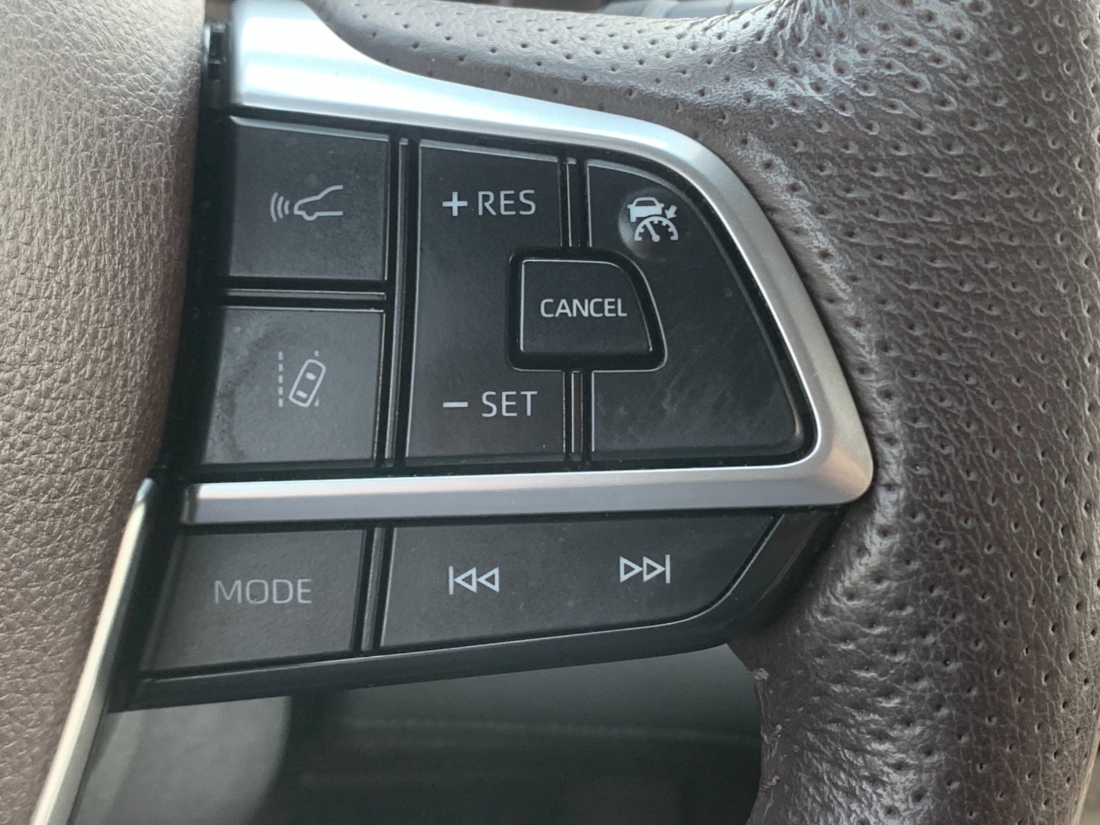 Used 2024 Red Toyota Platinum image 31