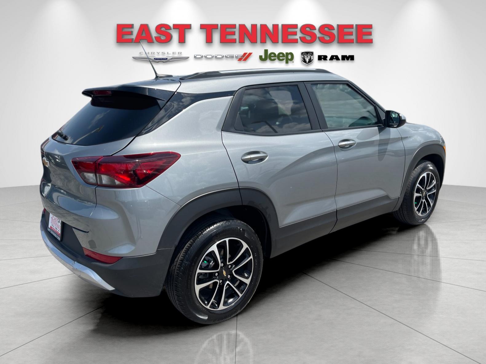 Used 2026 Gray Chevrolet LT image 3