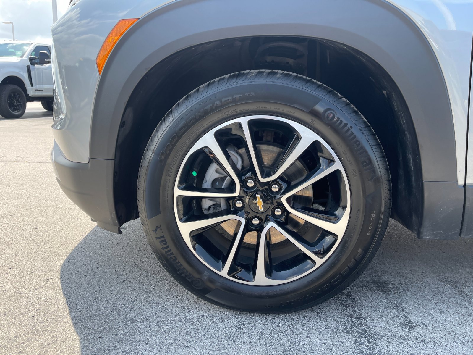 Used 2026 Gray Chevrolet LT image 31