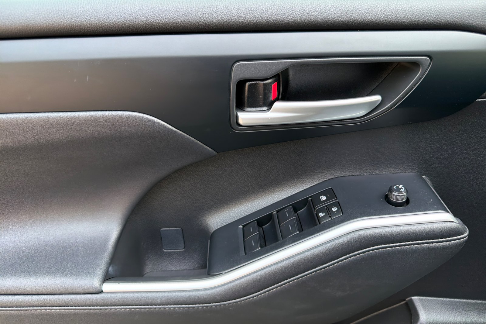 Used 2024 Gray Toyota XLE image 8