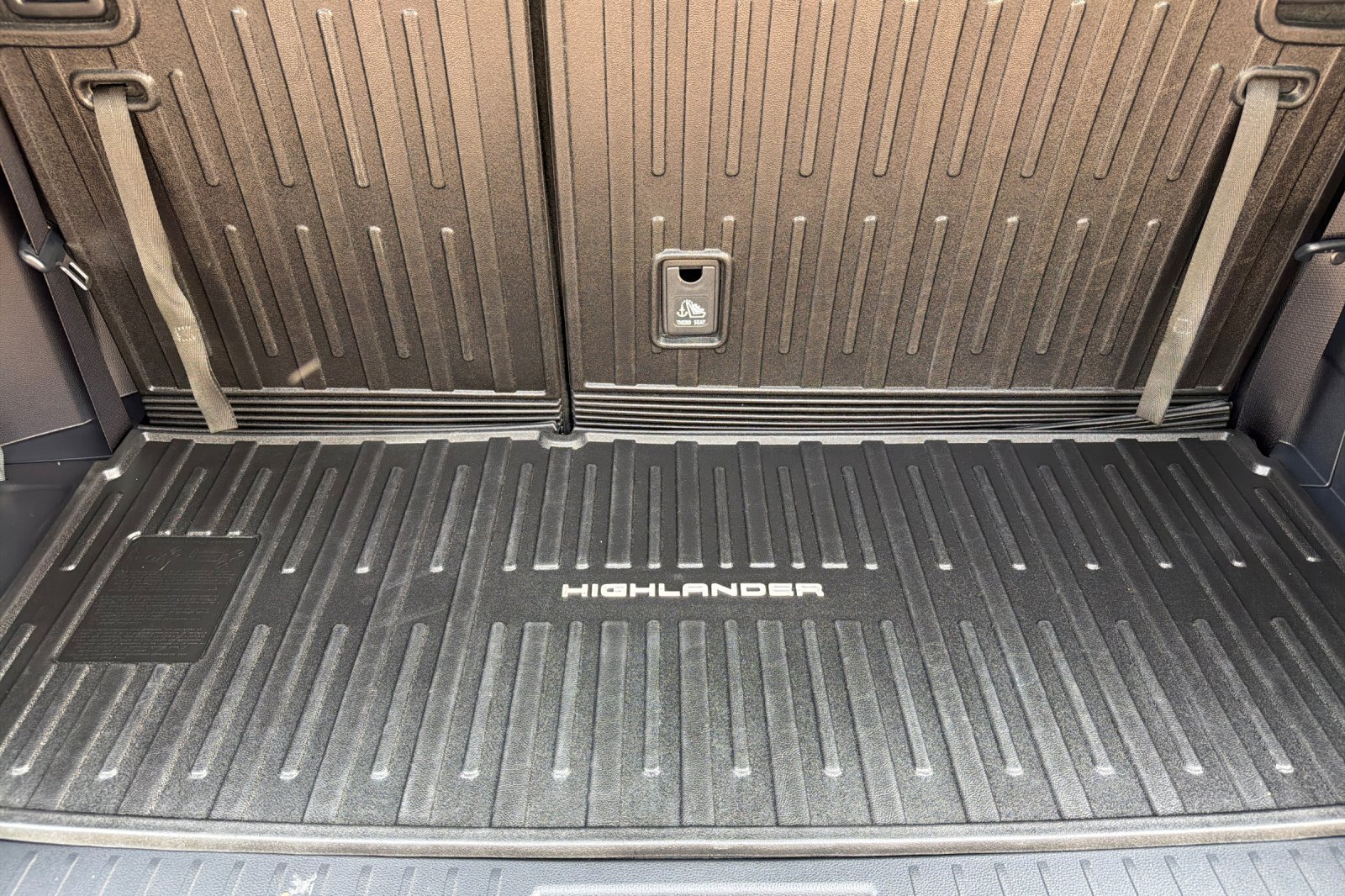 Used 2024 Gray Toyota XLE image 13