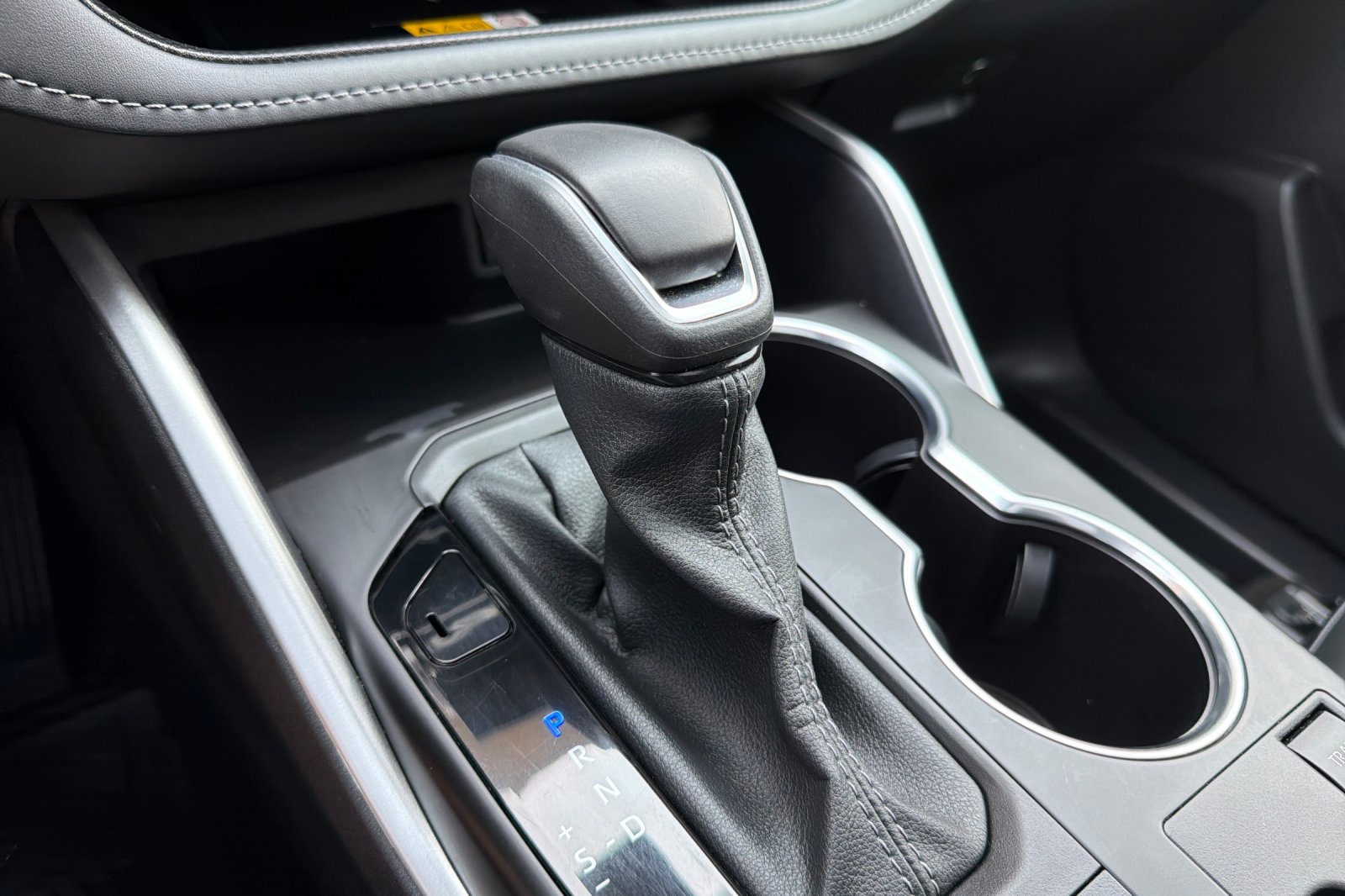 Used 2024 Gray Toyota XLE image 19