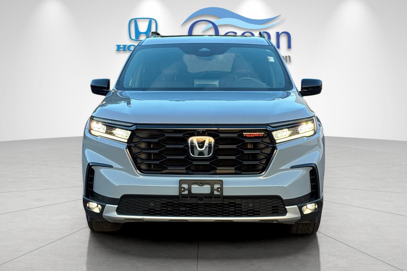 Used 2025 Sonic Gray Pearl Honda TrailSport image 8