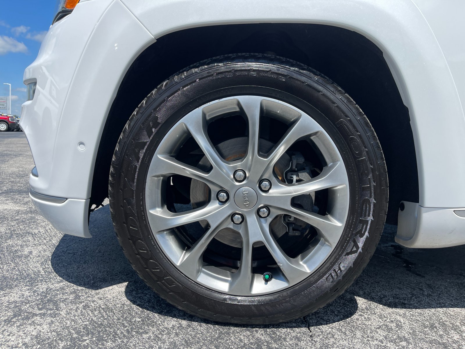Used 2020 White Jeep Summit image 32
