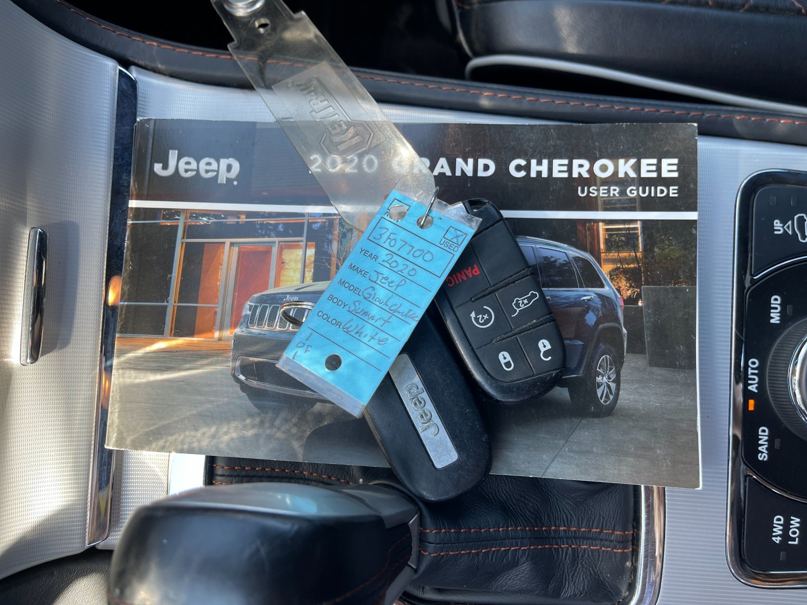 Used 2020 White Jeep Summit image 10