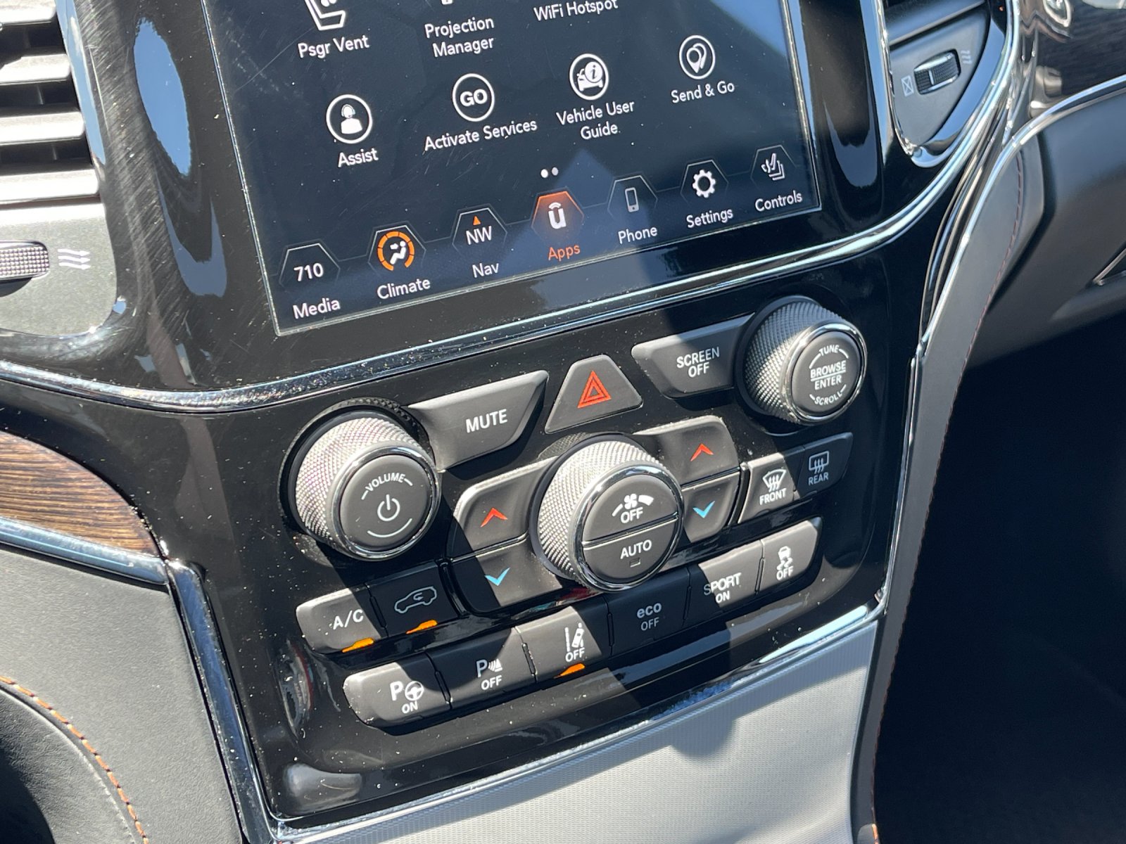 Used 2020 White Jeep Summit image 23