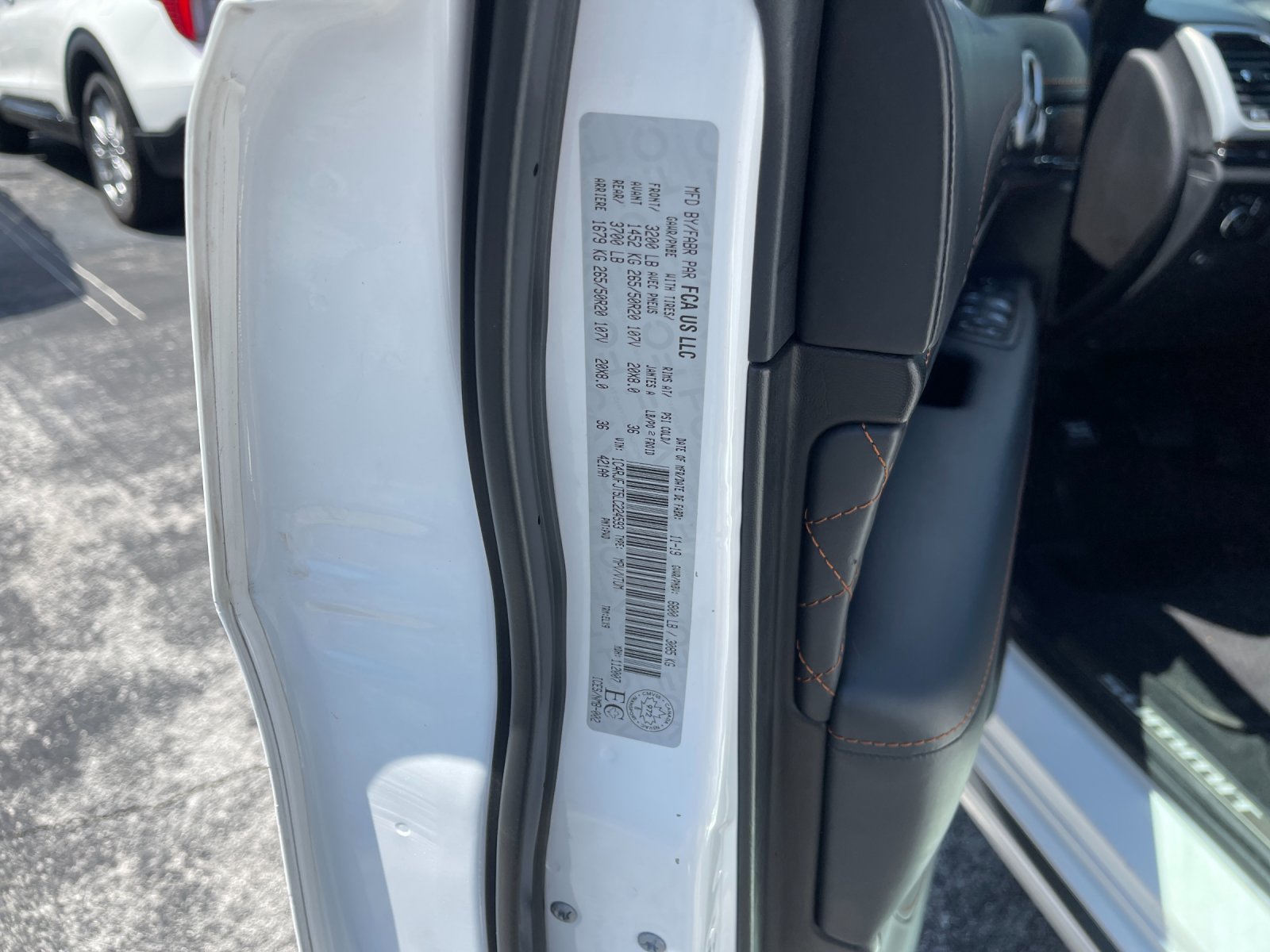 Used 2020 White Jeep Summit image 33