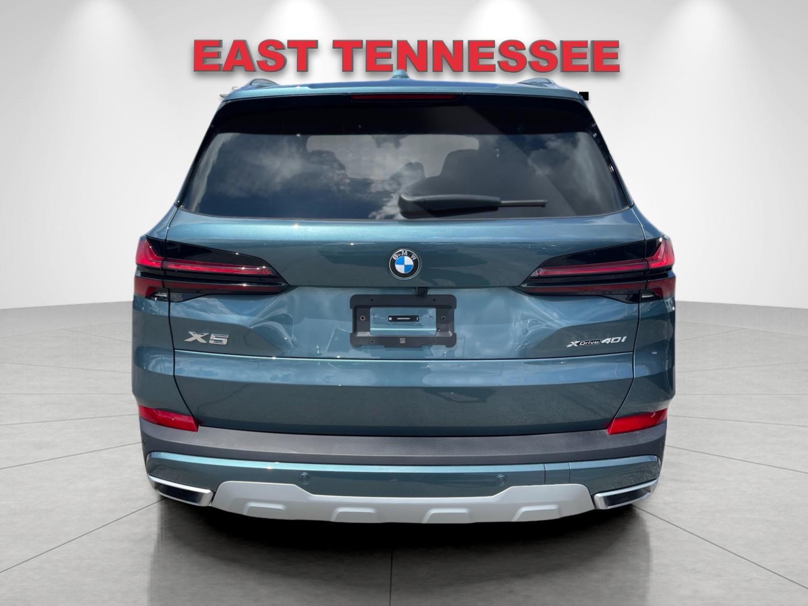 Used 2026 Blue BMW xDrive40i image 4
