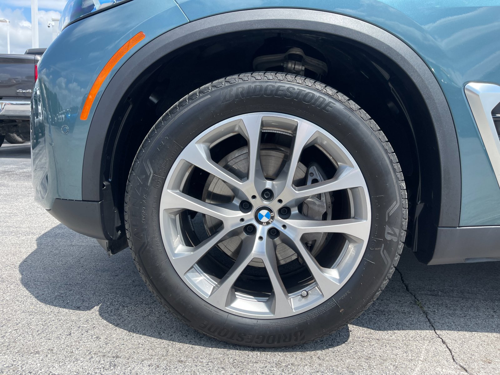 Used 2026 Blue BMW xDrive40i image 32