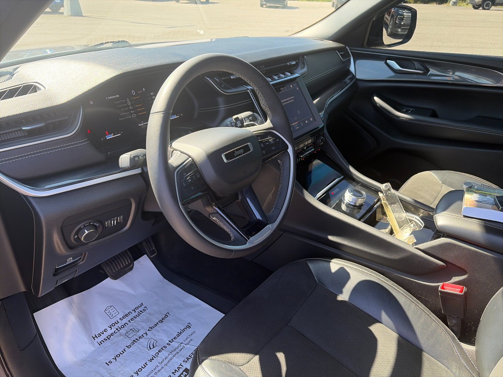 Used 2023 Gray Jeep Altitude image 11