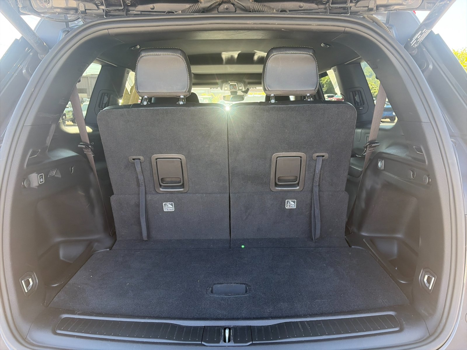 Used 2023 Gray Jeep Altitude image 19