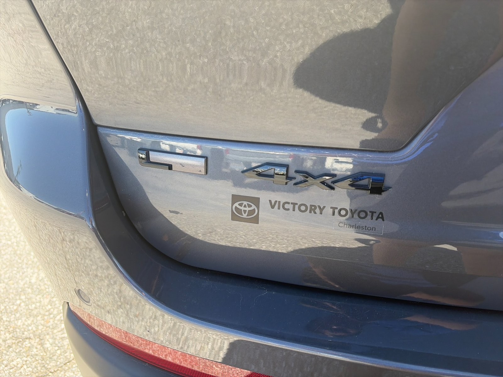 Used 2023 Gray Jeep Altitude image 35