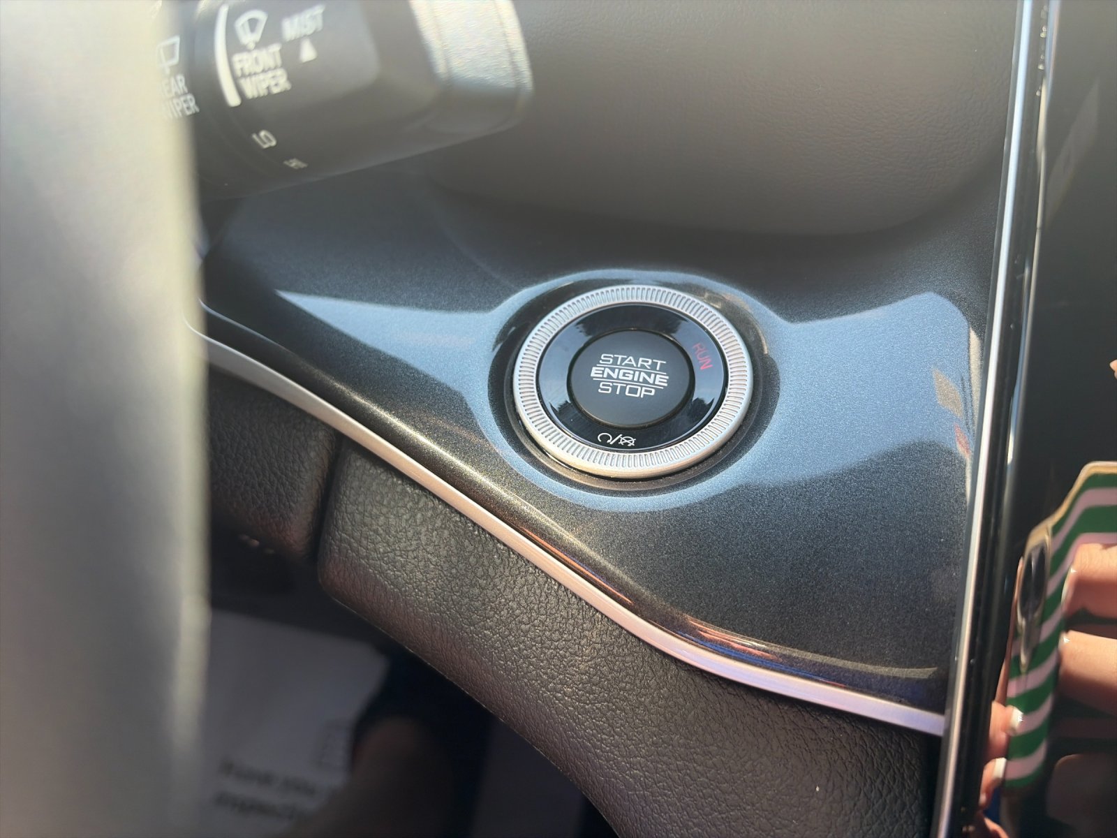 Used 2023 Gray Jeep Altitude image 27