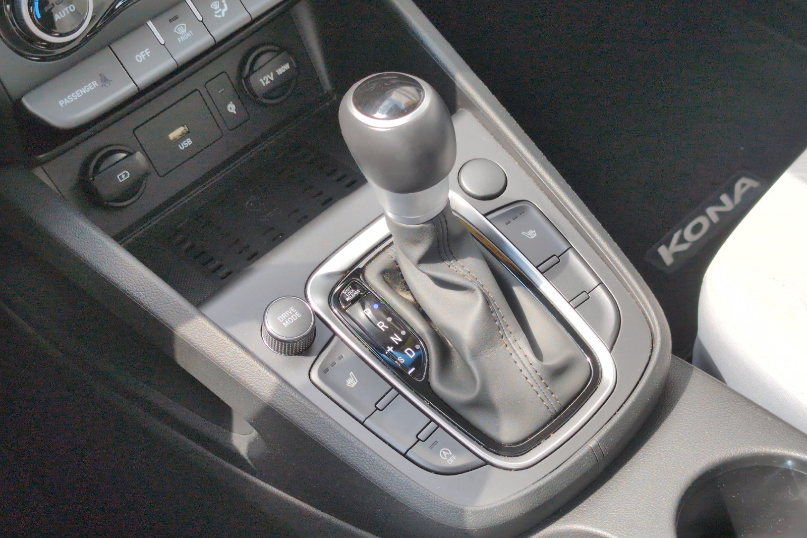 Used 2023 Green Hyundai SEL image 23